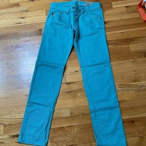 I’m selling a pair of original diesel jeans, great condition